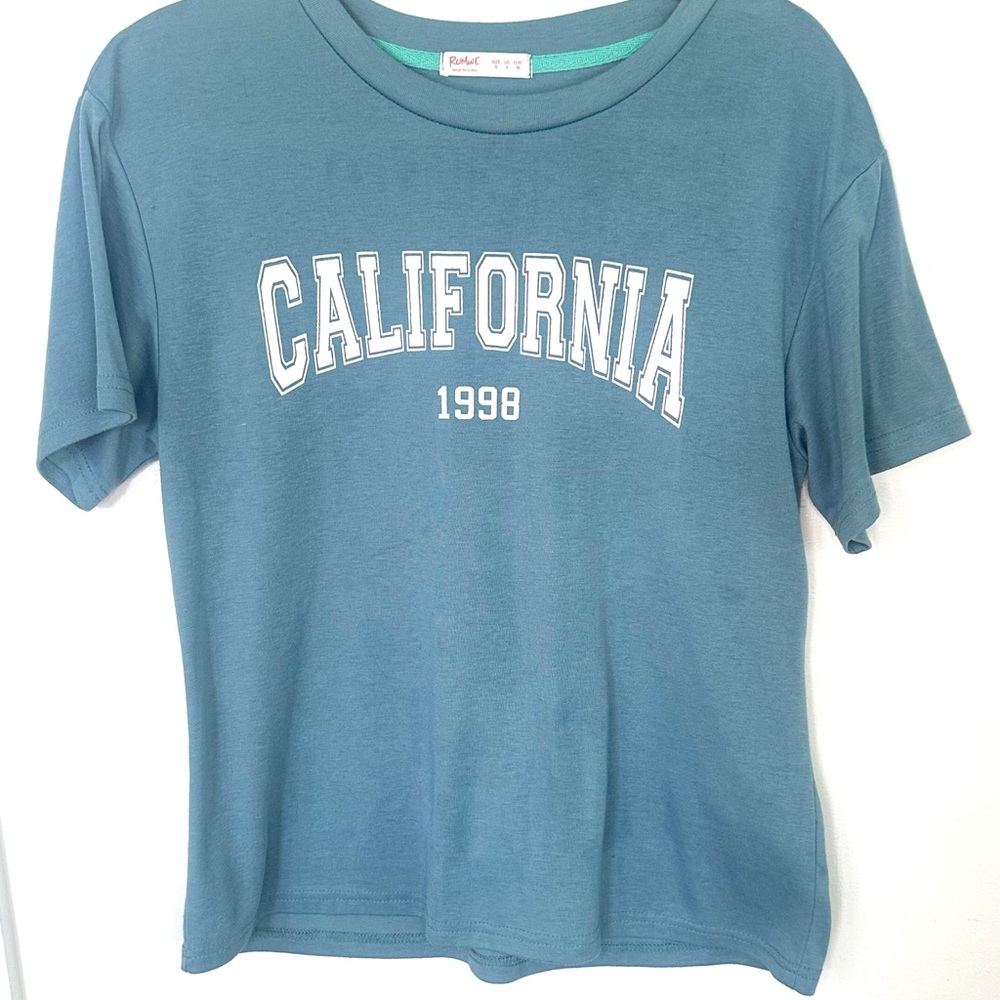 ROMWE California 1998 Graphic Tee Size Small